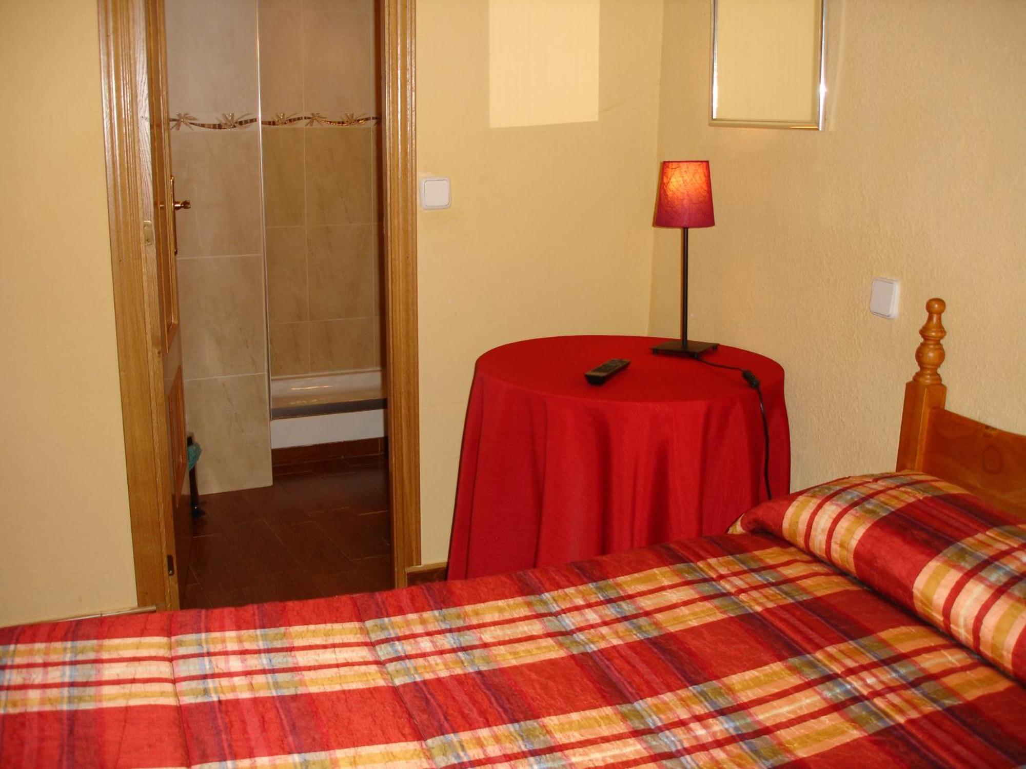 Hostal Puerta Bonita Vista Alegre, Edificio Sin Ascensor — Fotos 1